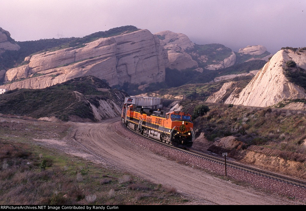 BNSF 990 East